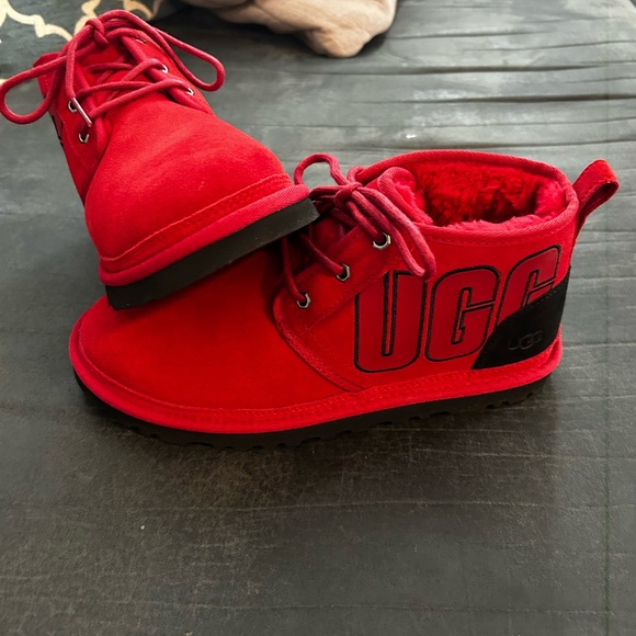 UGG Red Boots - Picture 1 of 5